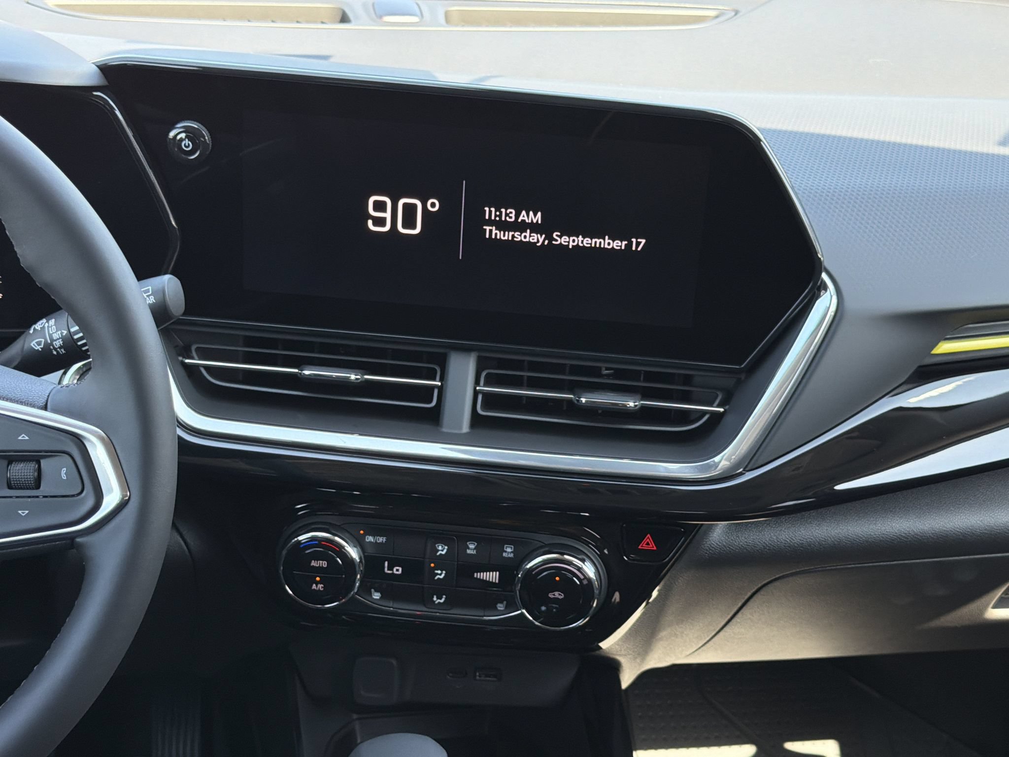 New 2026 Chevrolet Trax ACTIV w/ Sunroof Package FWD image 4