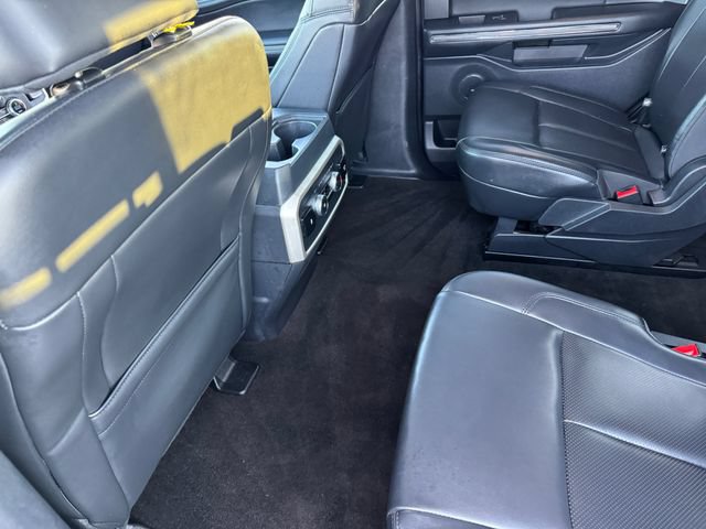 Used 2023 Ford Expedition XLT AWD/4WD image 17