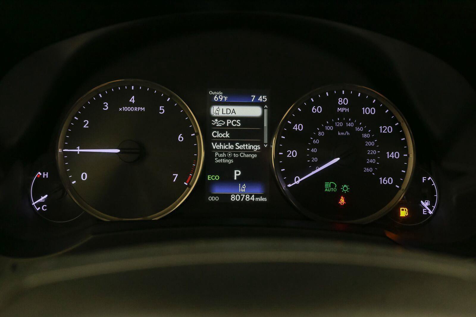 Used 2018 Lexus IS 300 AWD w/ Comfort Package image 36