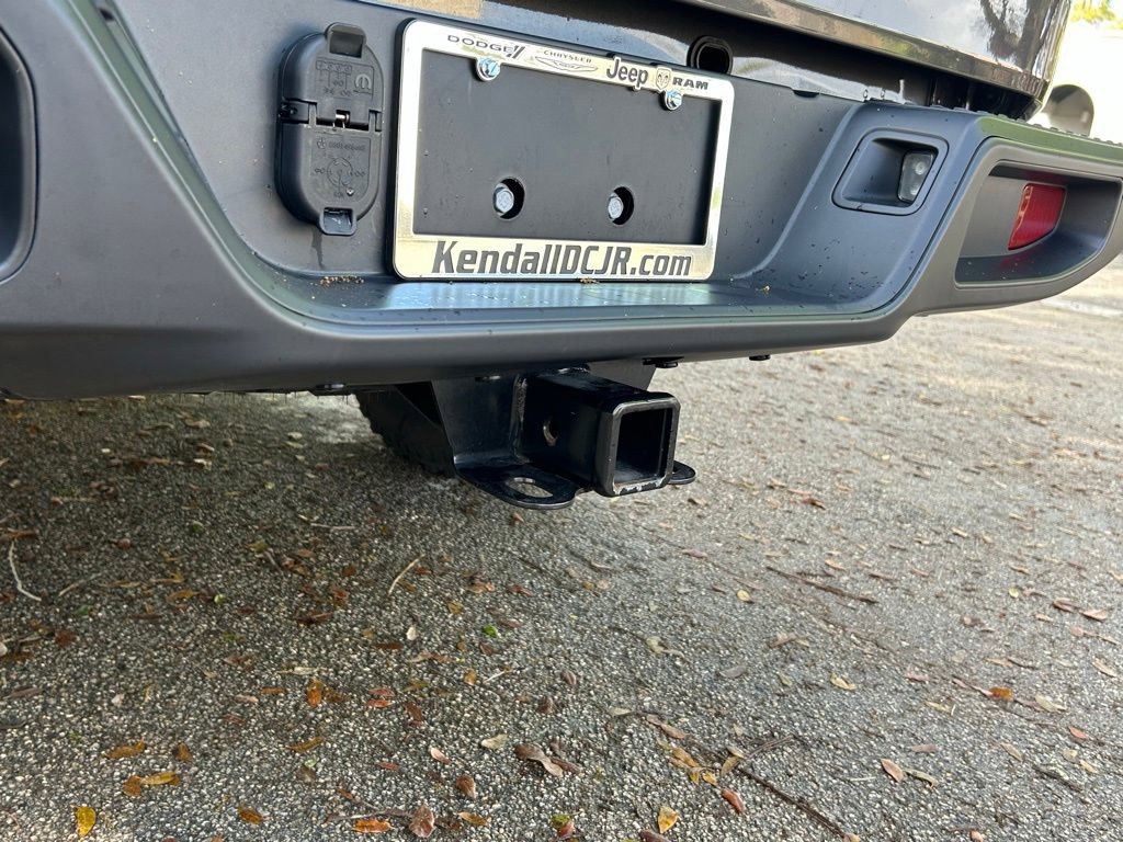 Certified 2025 Jeep Gladiator Willys image 24