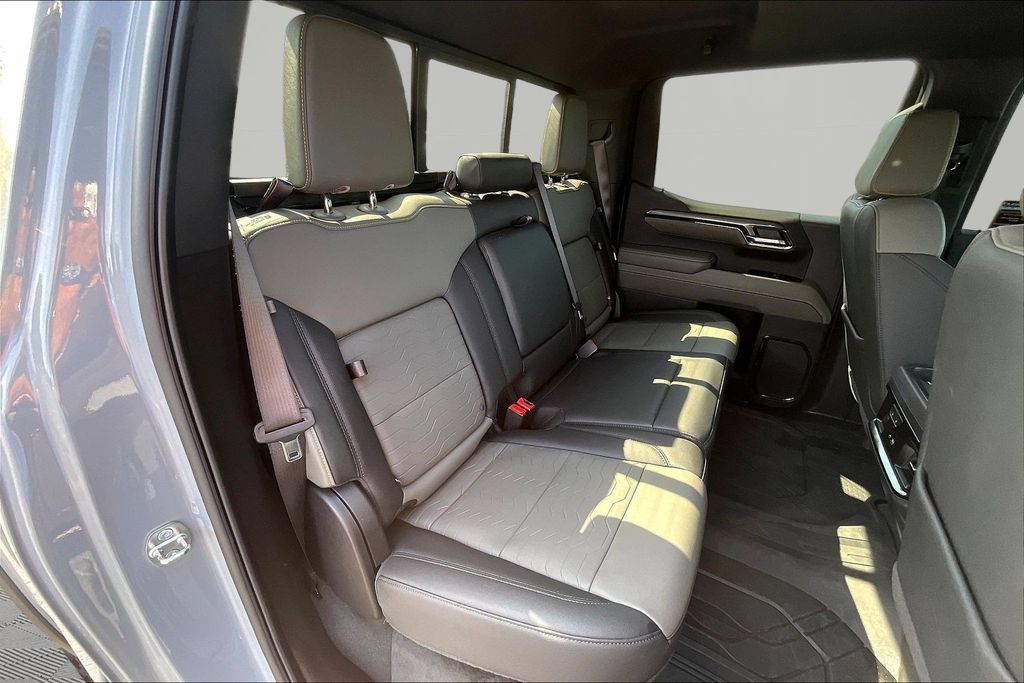 Used 2024 Chevrolet Silverado 1500 ZR2 w/ Technology Package AWD/4WD image 29