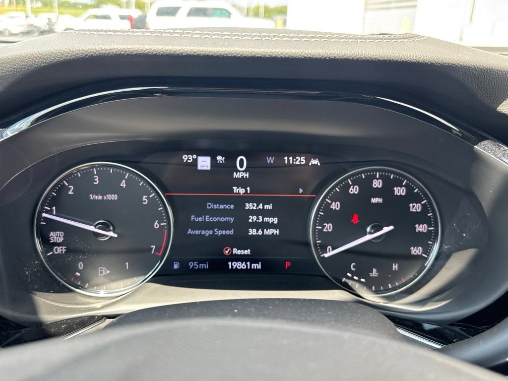Used 2023 Buick Envision Avenir FWD image 23