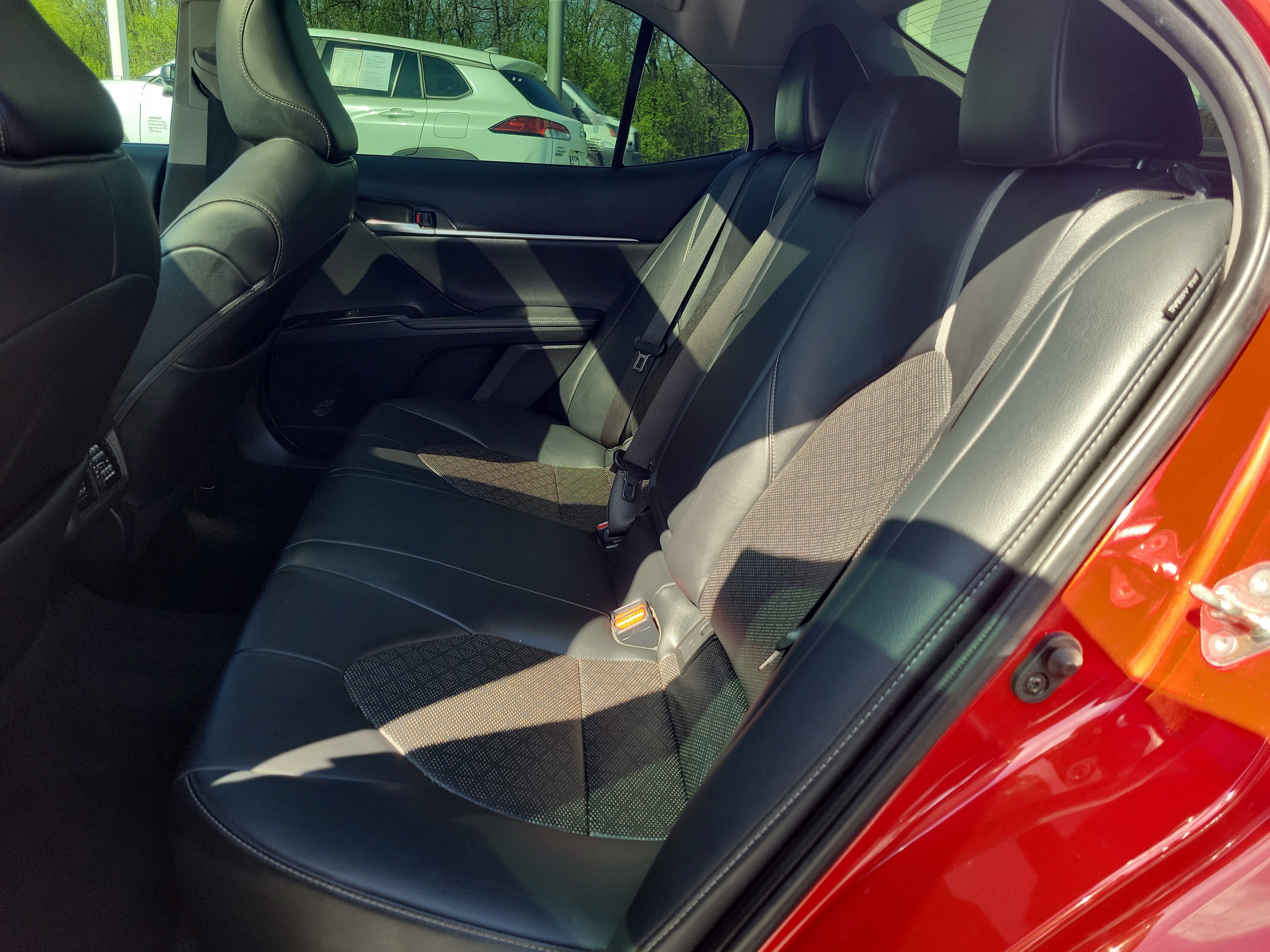 Certified 2020 Toyota Camry XSE image 9