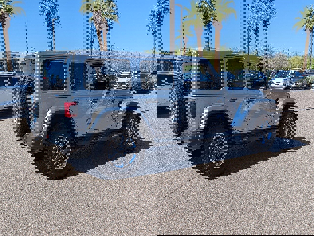 Used 2018 Jeep Wrangler Unlimited Sahara image 5