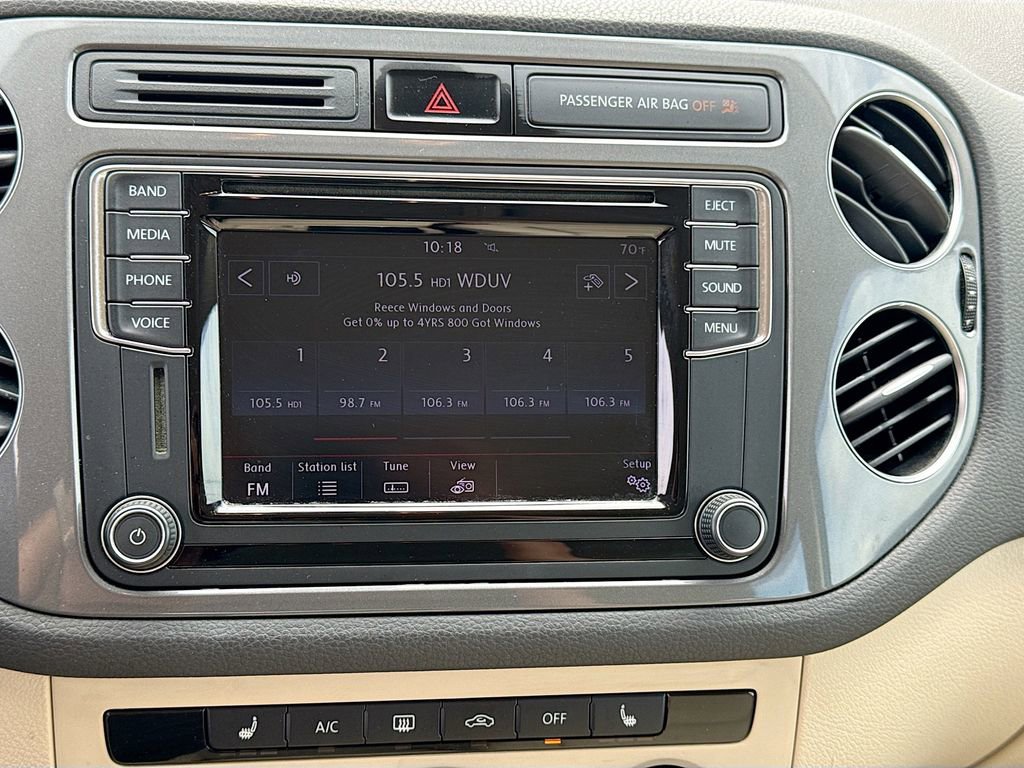 Used 2017 Volkswagen Tiguan S image 29
