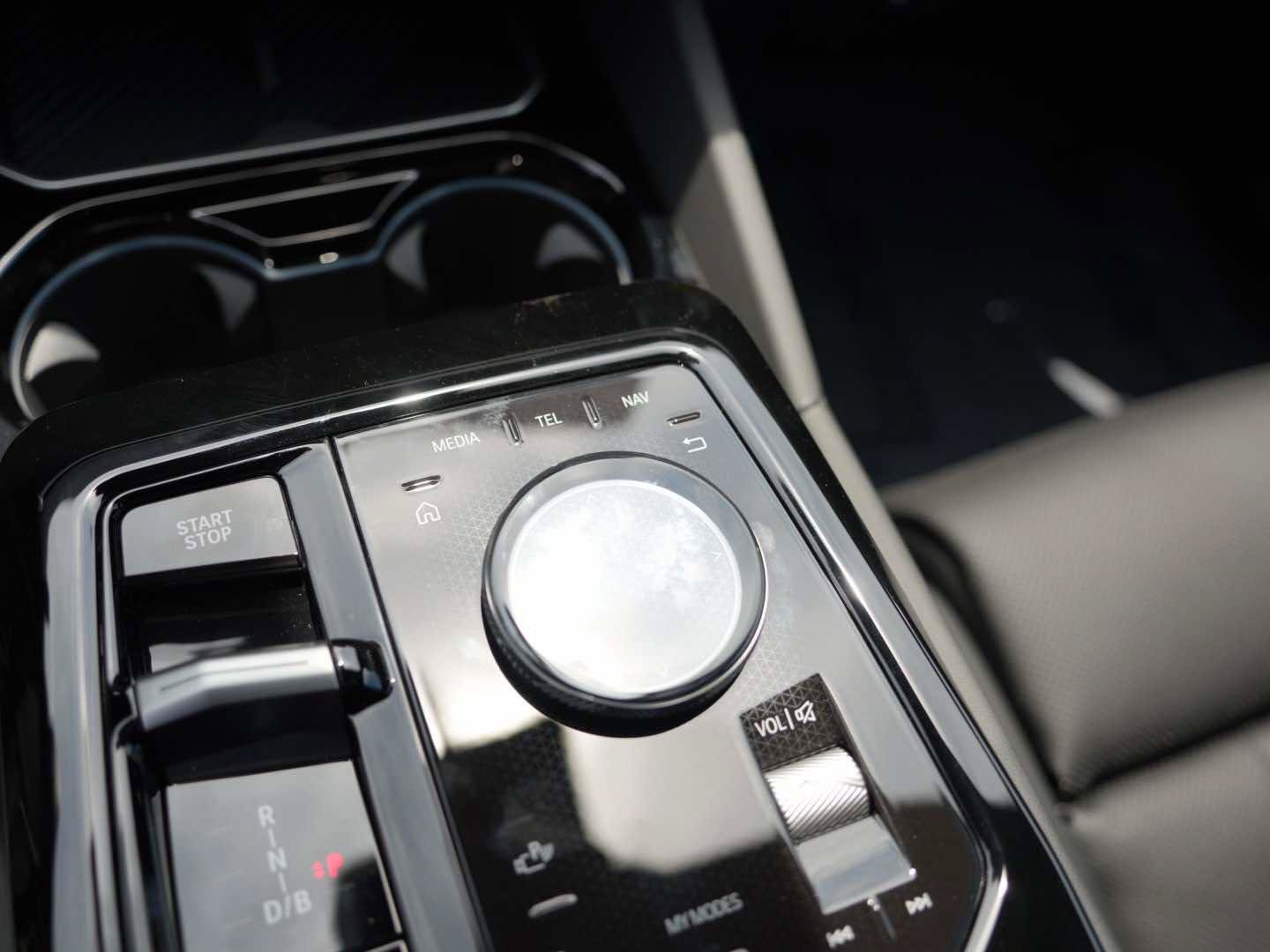 New 2026 BMW i5 M60 AWD/4WD image 22