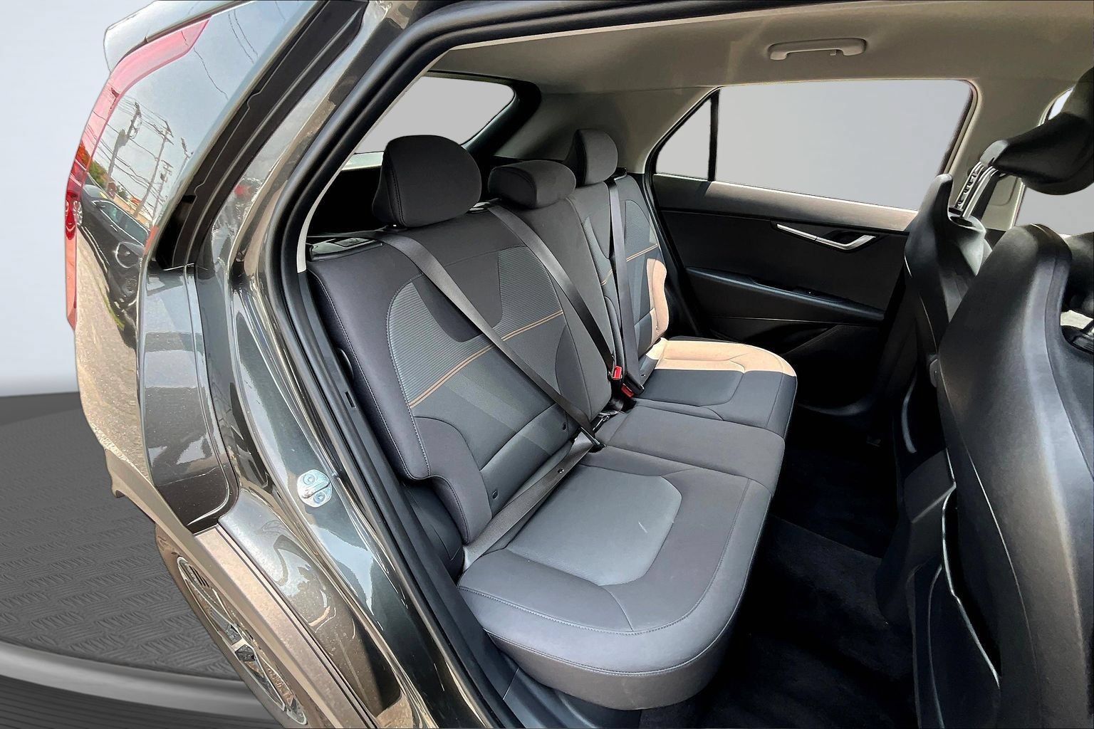 Used 2026 Kia Niro LX FWD image 22