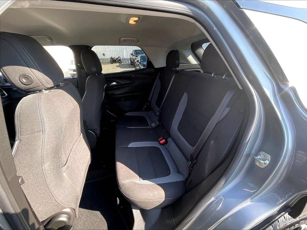 Used 2024 Chevrolet TrailBlazer LT w/ Driver Confidence Package AWD/4WD image 15