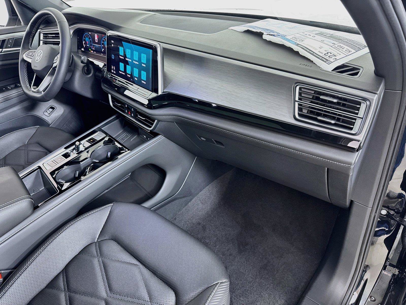 New 2026 Volkswagen Atlas Cross Sport SE FWD image 28