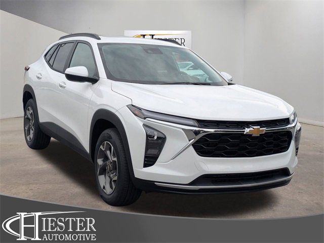 New 2026 Chevrolet Trax LT w/ Sunroof Package