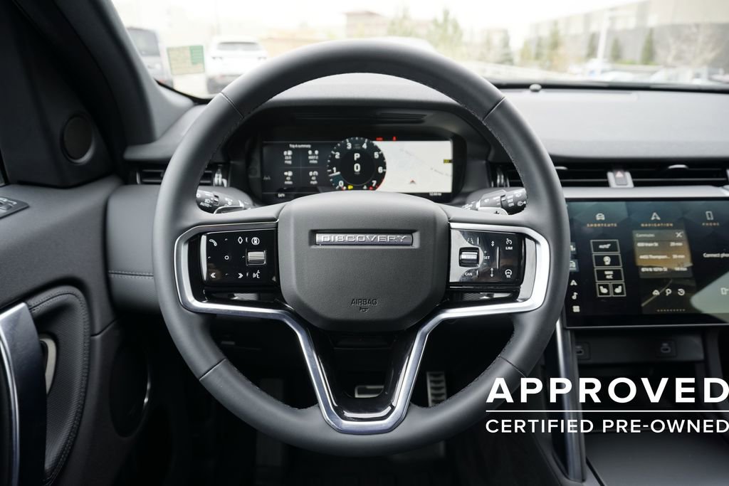 Used 2025 Land Rover Discovery Sport Dynamic SE image 10