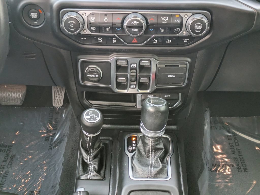 Used 2020 Jeep Gladiator Overland AWD/4WD image 15