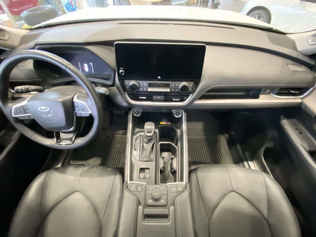 Certified 2024 Toyota Grand Highlander AWD image 23