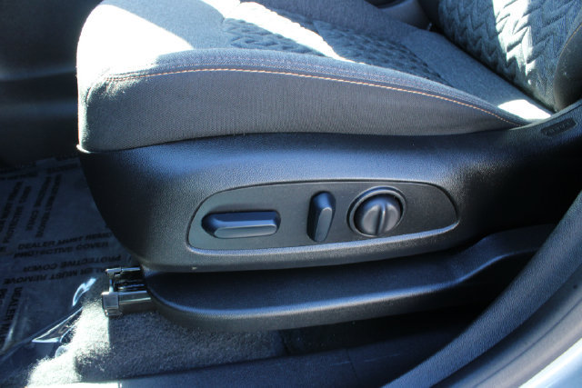 Used 2024 Chevrolet Equinox LT FWD image 13