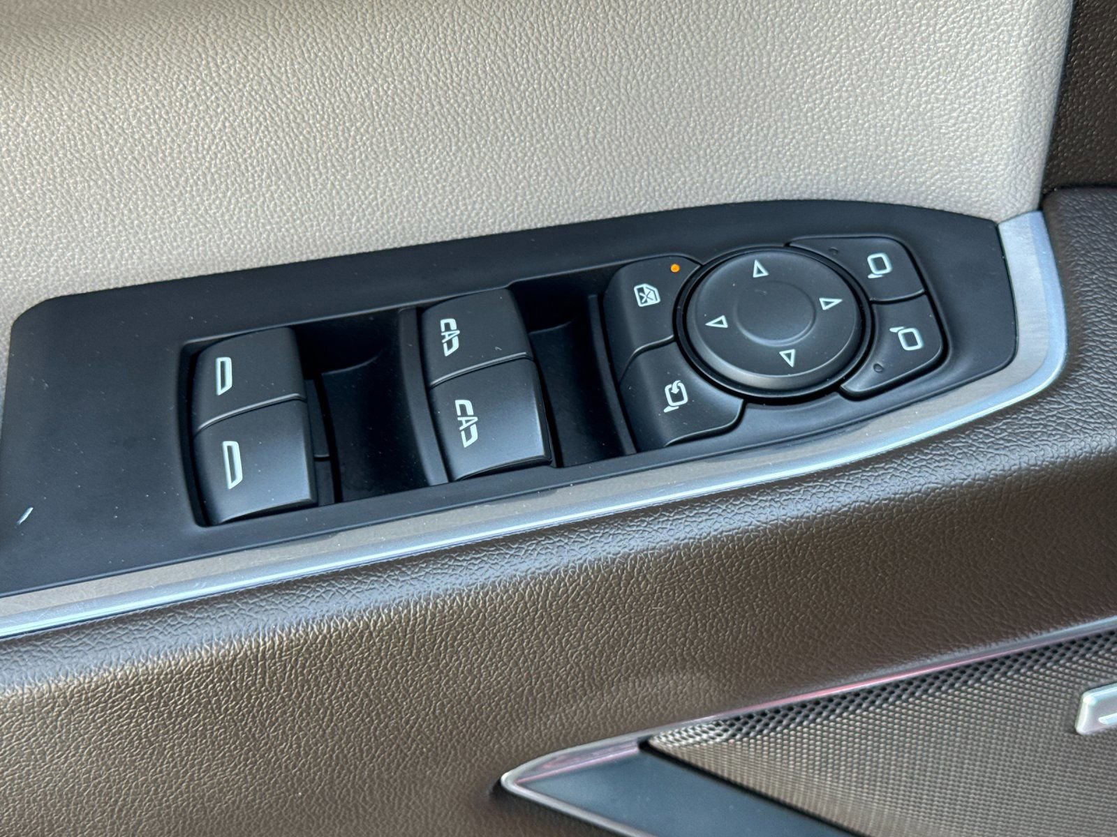 Used 2024 Chevrolet Silverado 1500 LTZ image 11