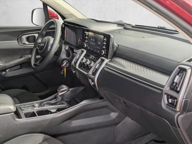 Used 2022 Kia Sorento LX image 21