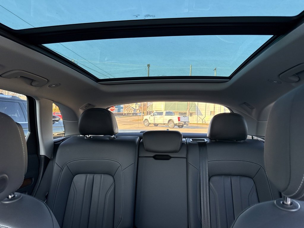 Used 2024 Audi Q5 2.0T Premium image 50