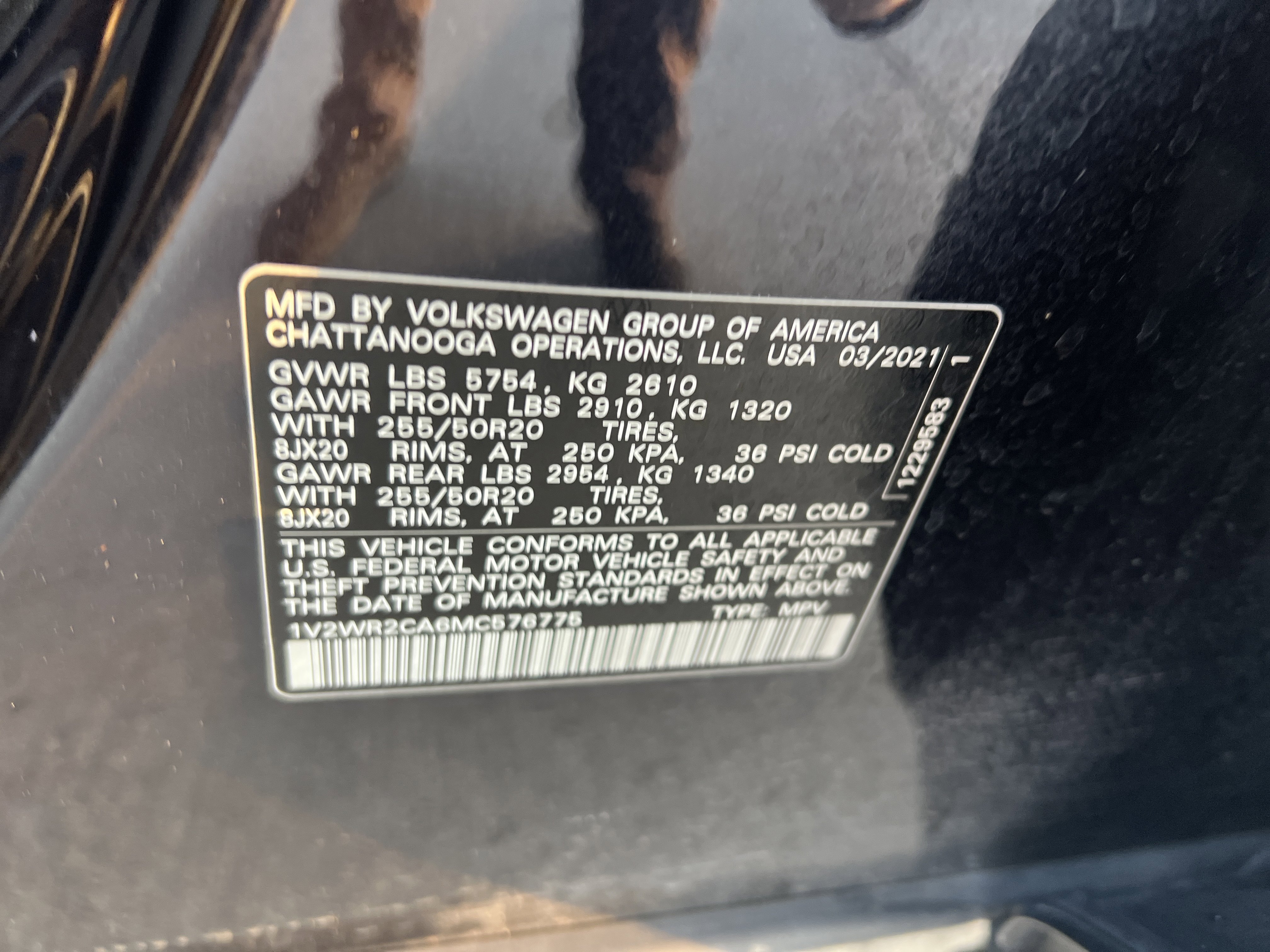 Certified 2021 Volkswagen Atlas SE image 32