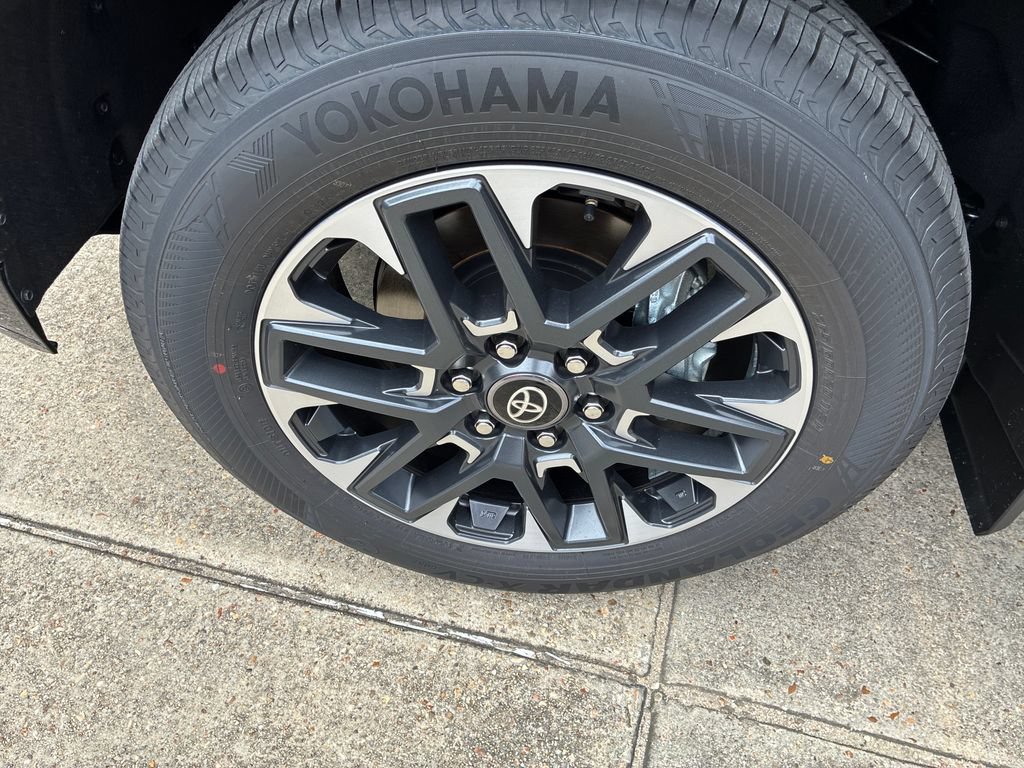 New 2026 Toyota Tundra Limited RWD image 32