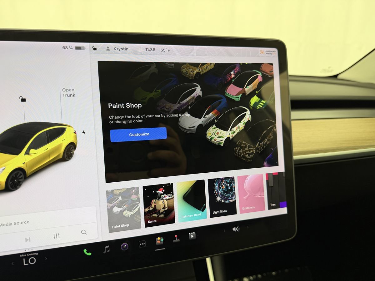 Used 2020 Tesla Model Y Long Range image 23