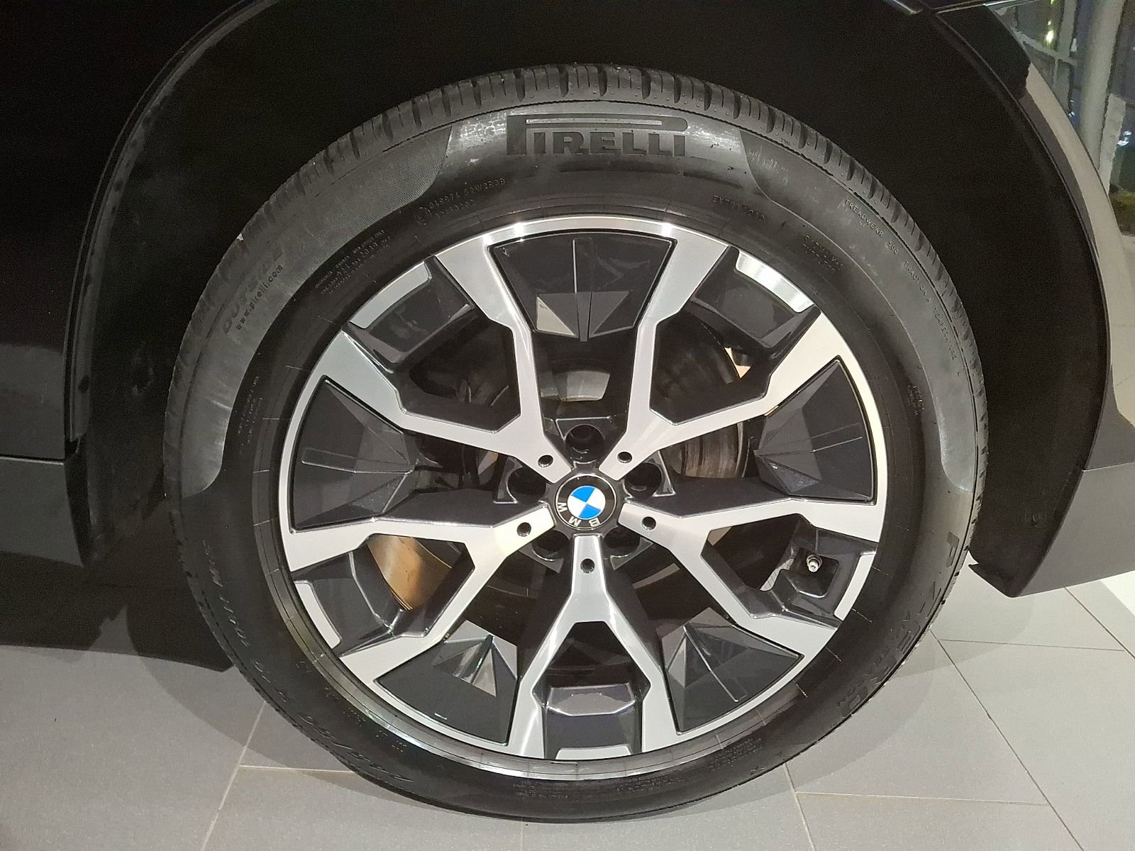 Used 2025 BMW X3 xDrive30i w/ Premium Package image 7