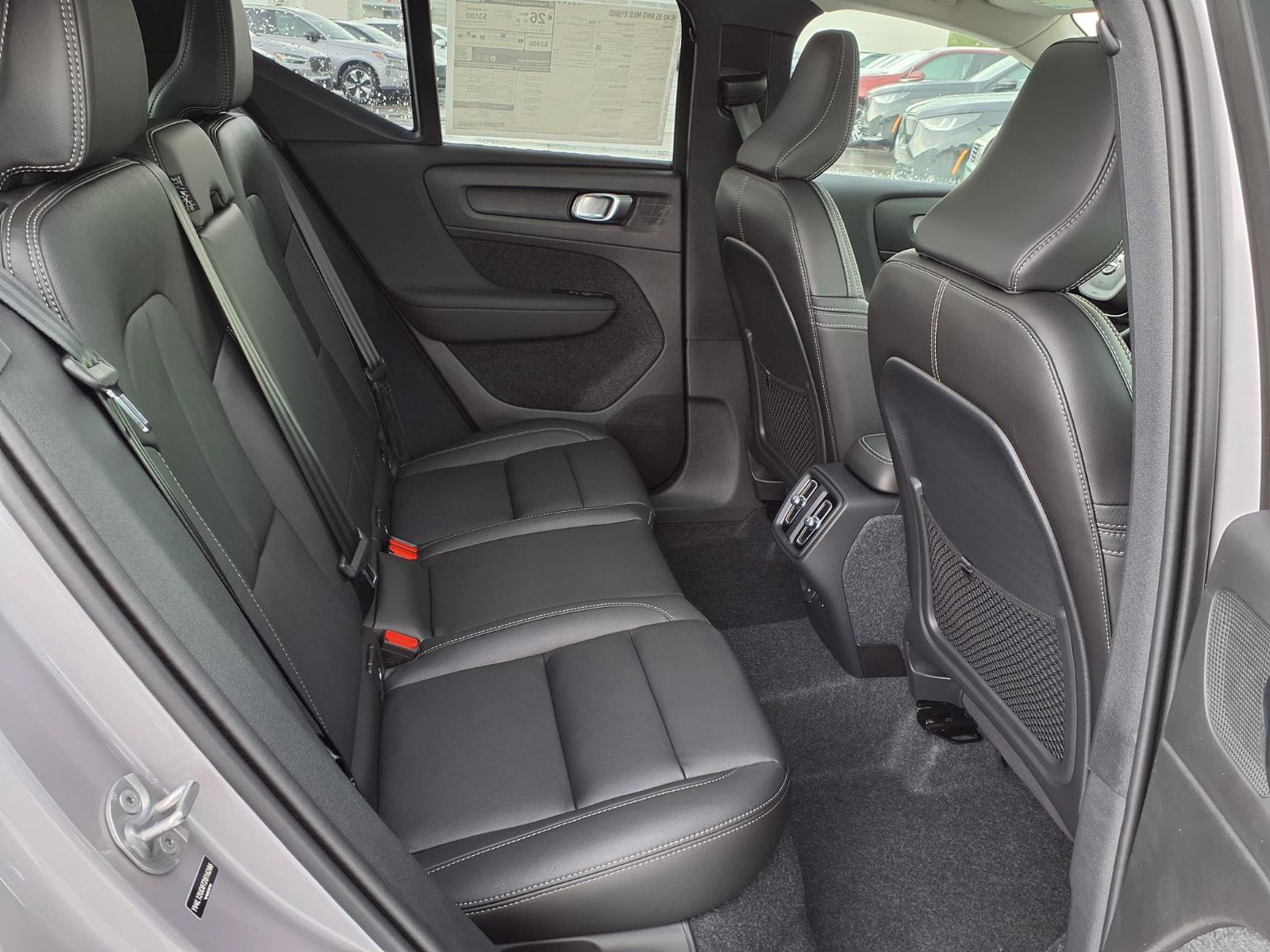 New 2026 Volvo XC40 B5 Plus w/ Climate Package AWD/4WD image 10