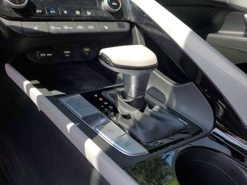 Used 2023 Hyundai Elantra Limited FWD image 27