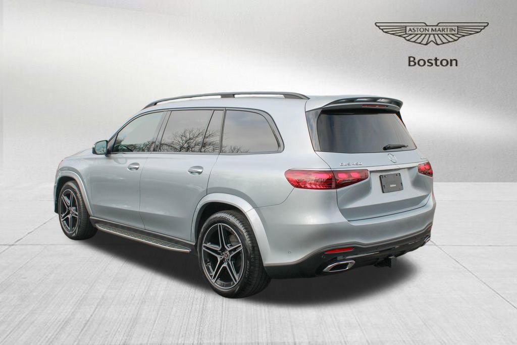 Used 2025 Mercedes-Benz GLS 450 4MATIC image 2