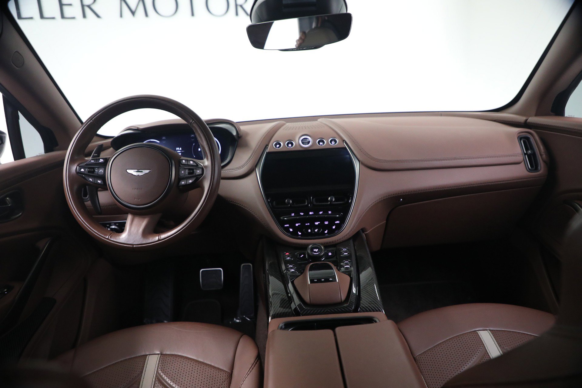Used 2023 Aston Martin DBX 707 image 17
