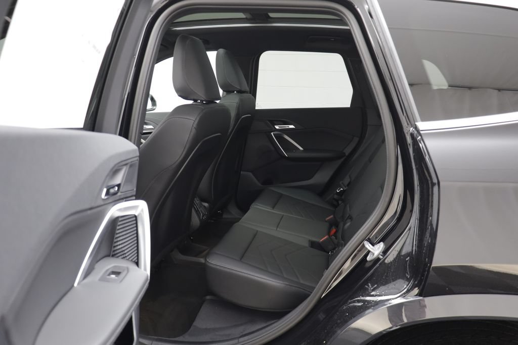 New 2026 BMW X1 xDrive28i w/ Technology Package AWD/4WD image 14