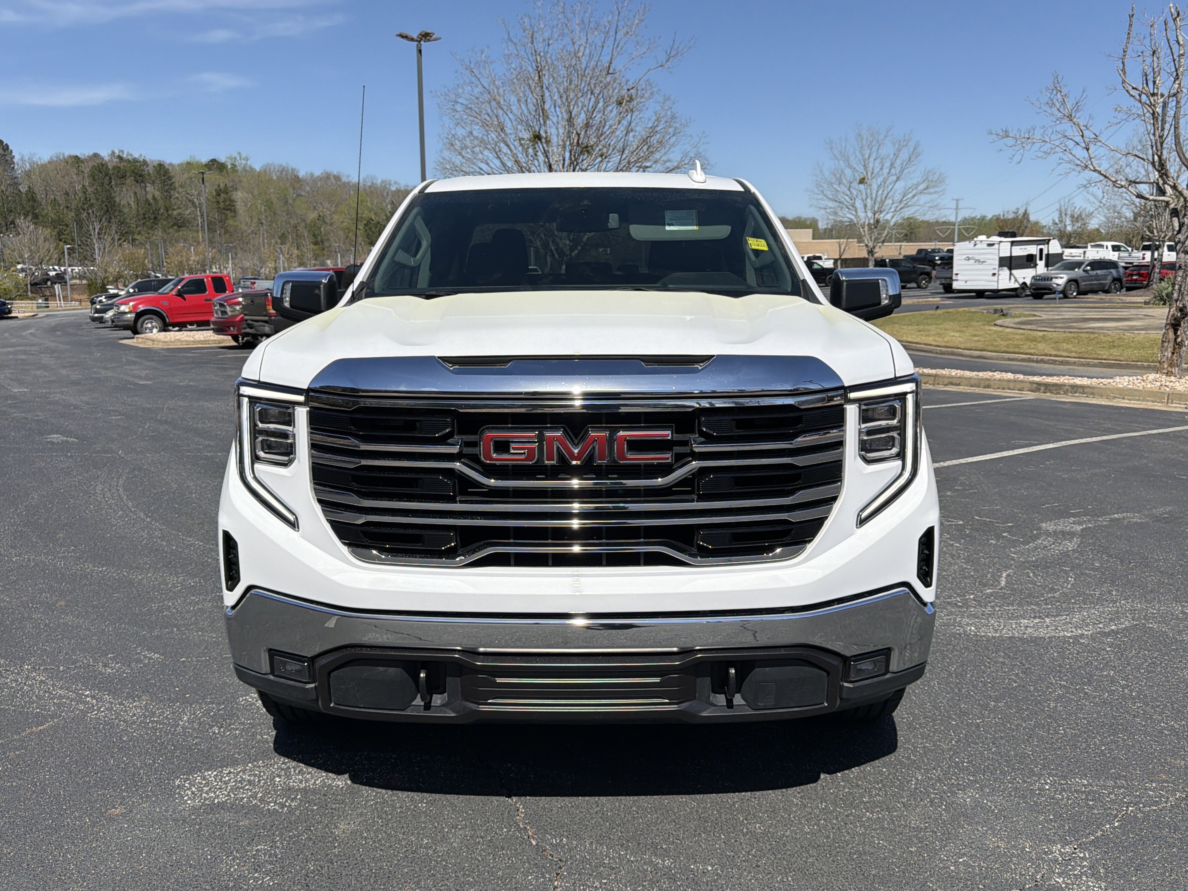 Used 2025 GMC Sierra 1500 SLT AWD/4WD image 2