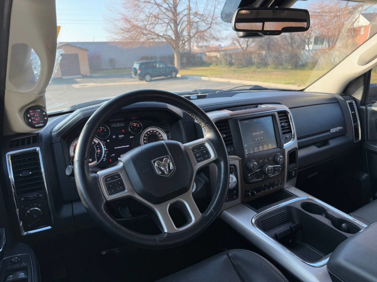 Used 2017 RAM 1500 Laramie w/ Convenience Group image 10