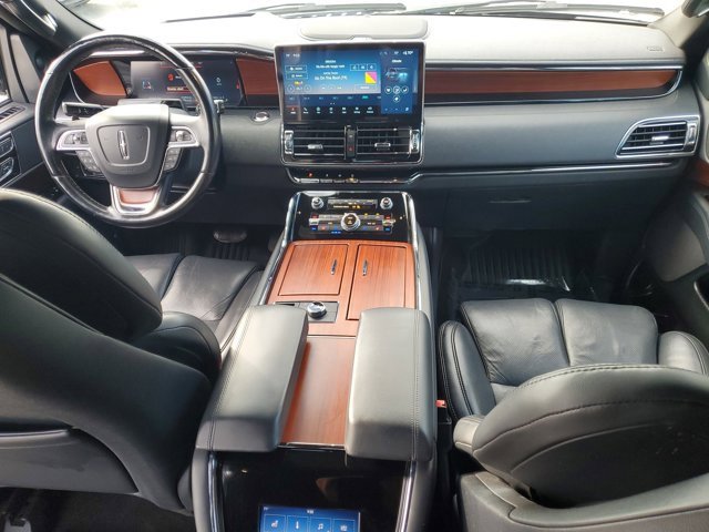 Used 2022 Lincoln Navigator Reserve image 17