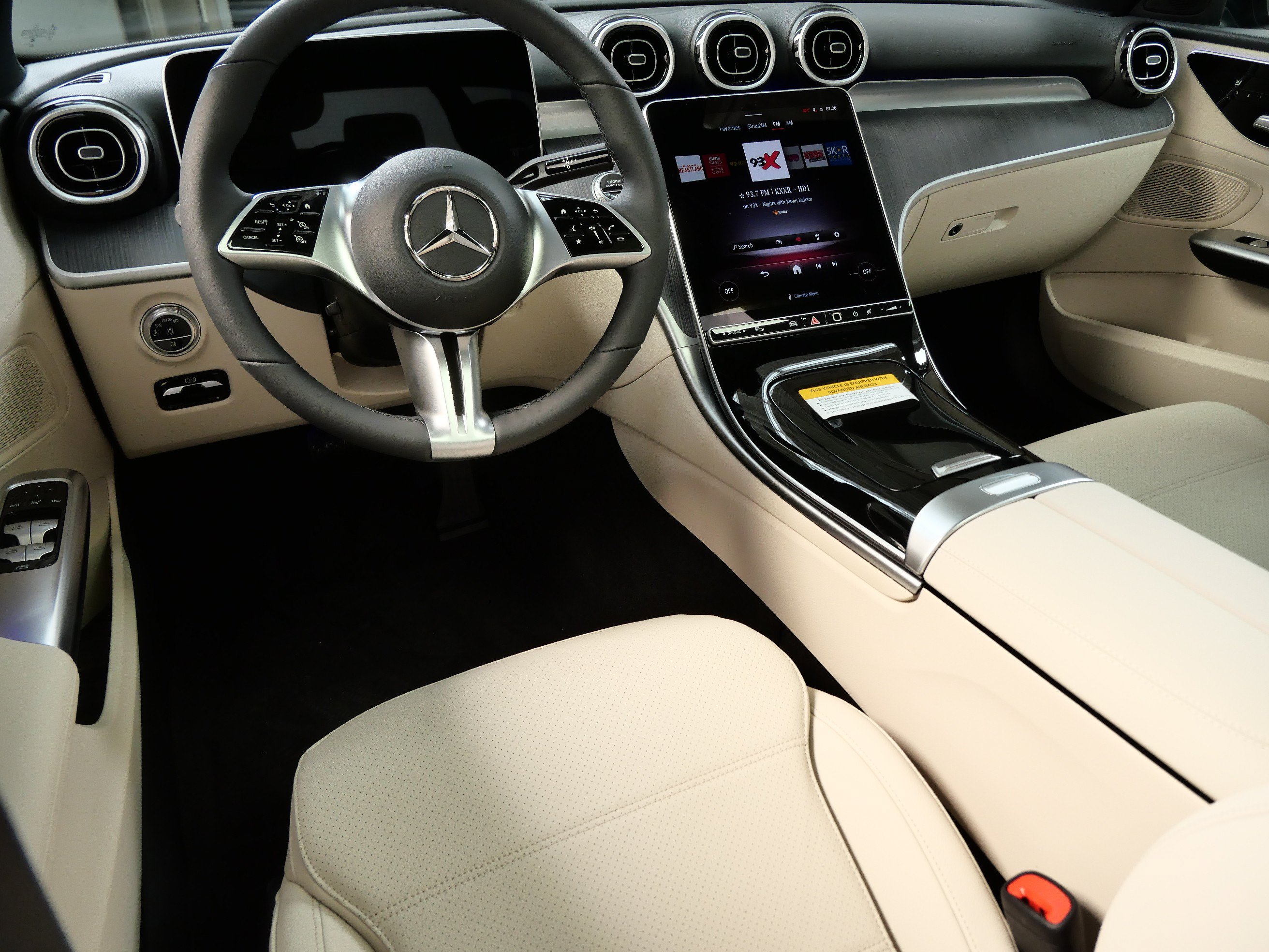 New 2026 Mercedes-Benz C 300 4MATIC Sedan image 2