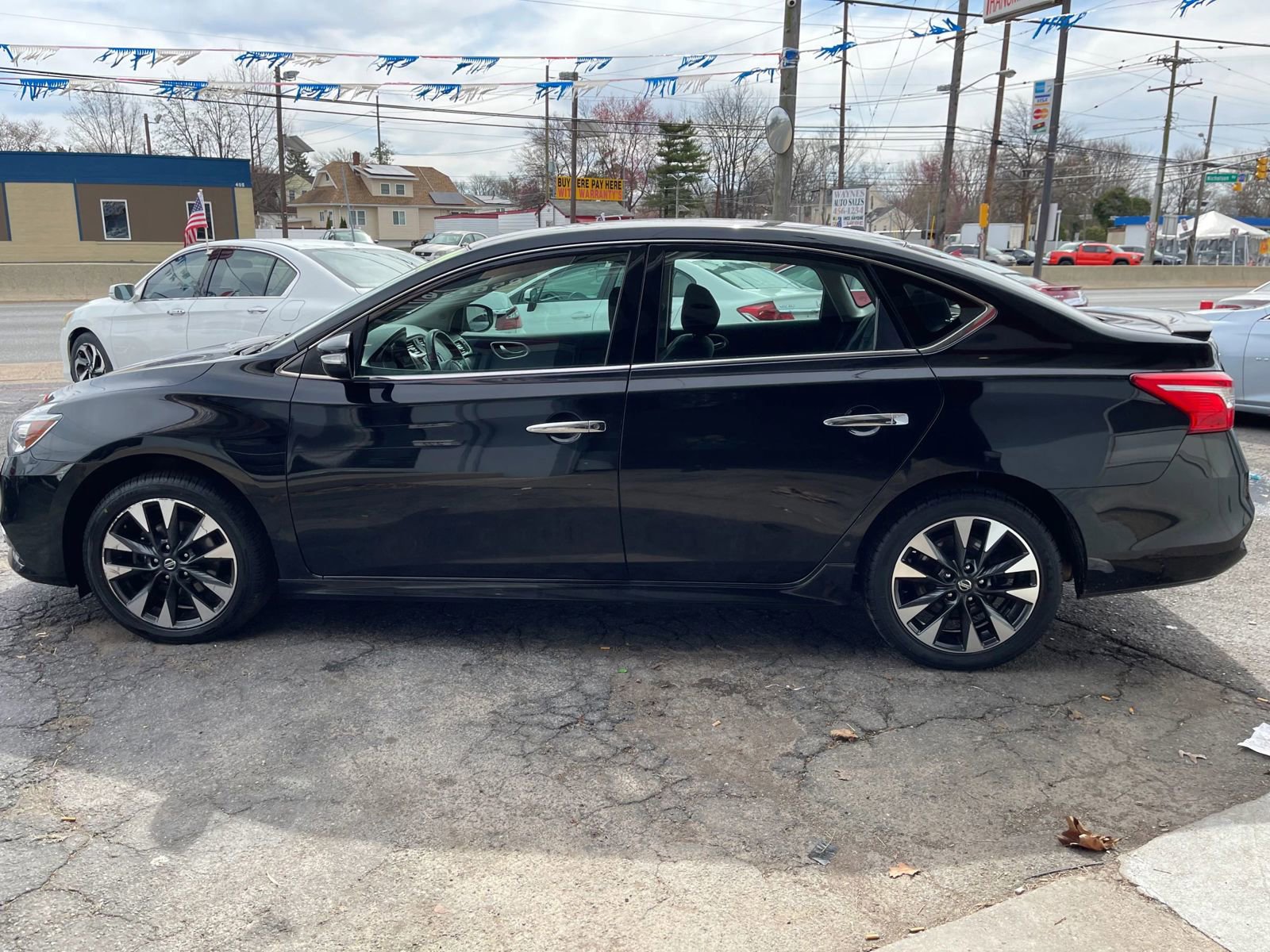 Used 2019 Nissan Sentra SR image 11