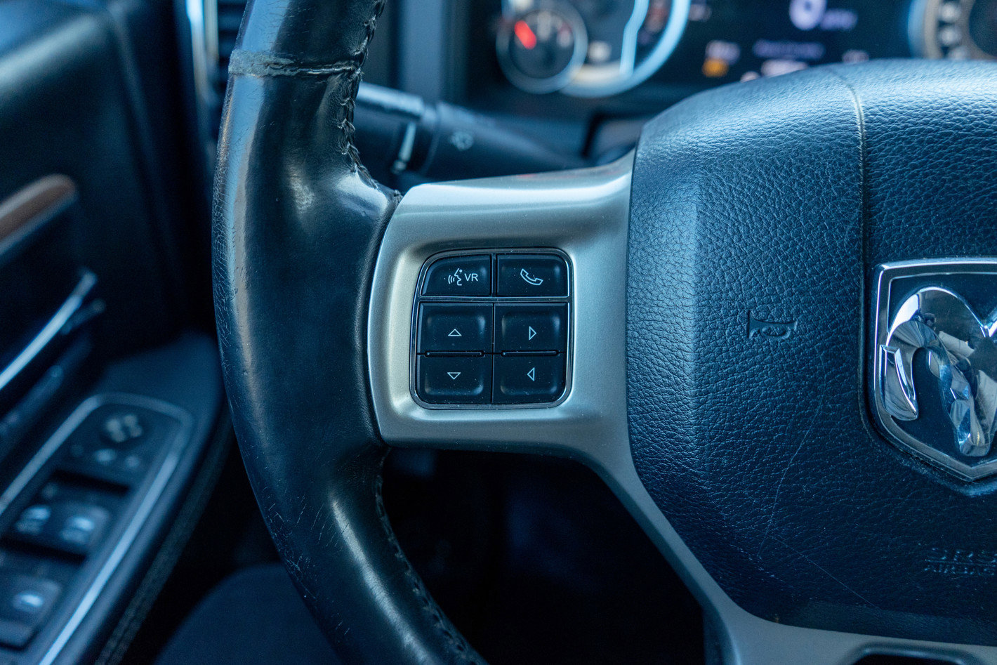 Used 2016 RAM 1500 Laramie w/ Convenience Group image 22