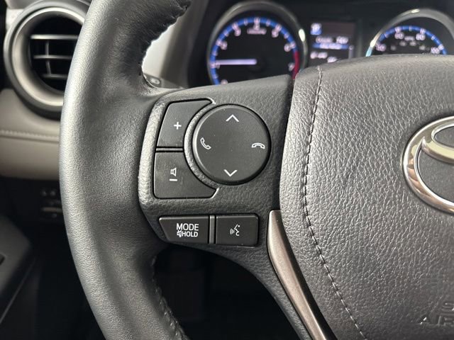 Used 2016 Toyota RAV4 XLE AWD/4WD image 15