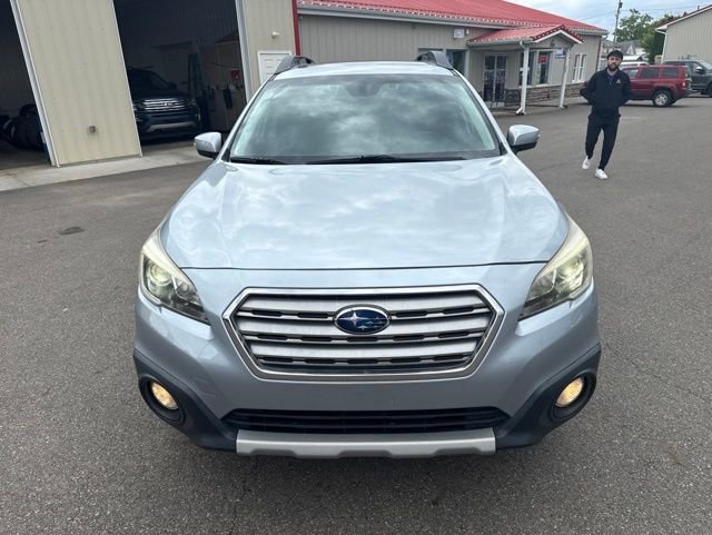 Used 2017 Subaru Outback 2.5i Limited AWD/4WD image 8