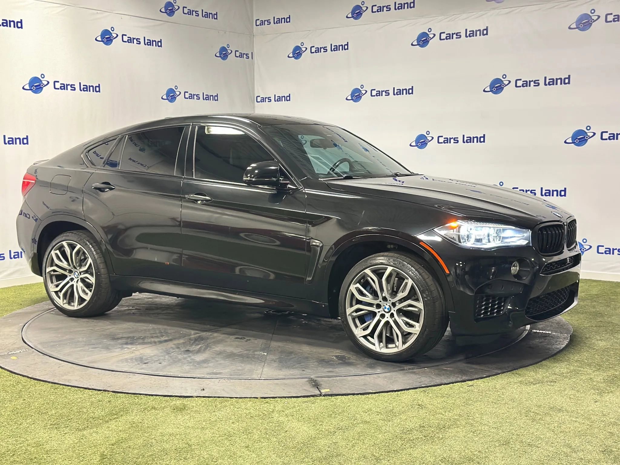 Used 2015 BMW X6 M Sport Utility 4D image 2
