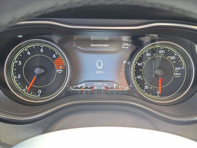 Used 2019 Jeep Cherokee Limited FWD image 11