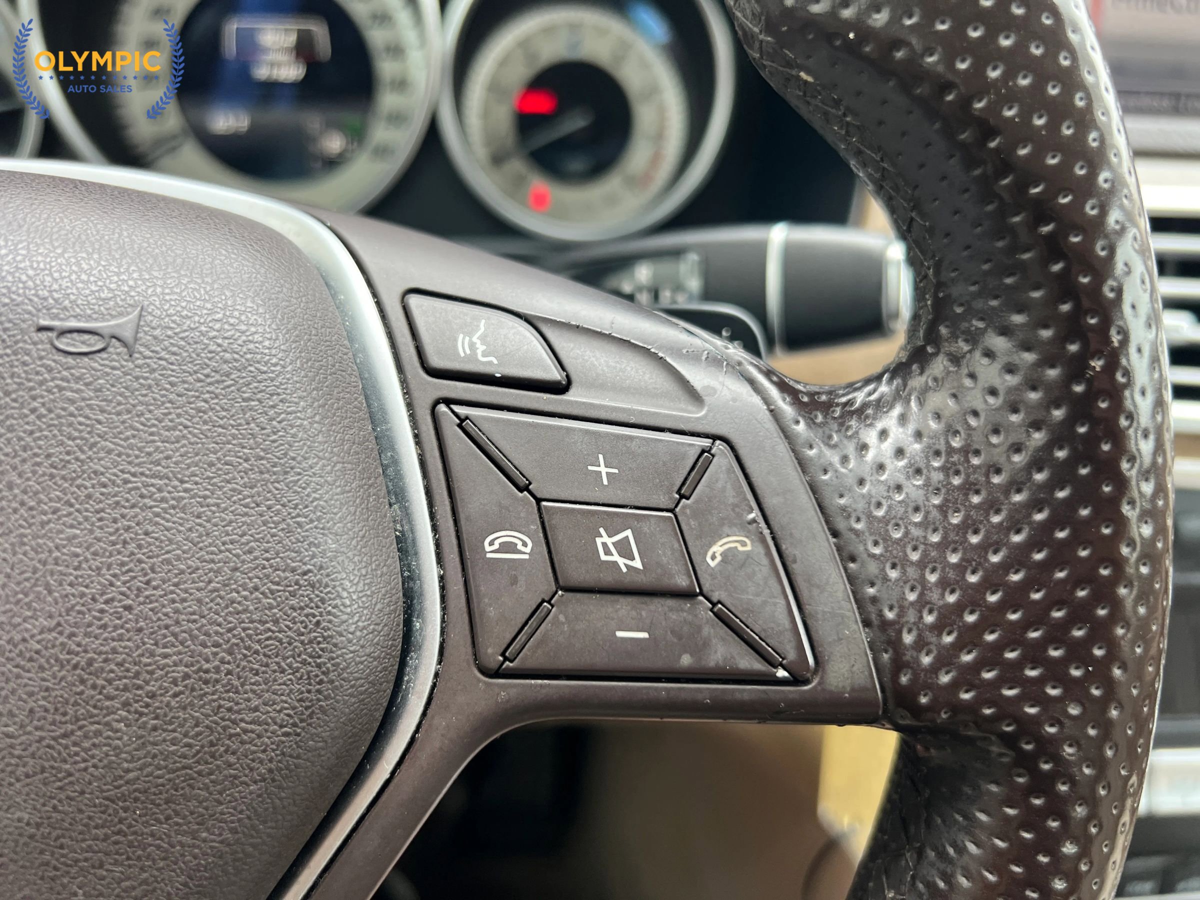 Used 2015 Mercedes-Benz E 350 4MATIC Sedan w/ Premium 1 Package image 25