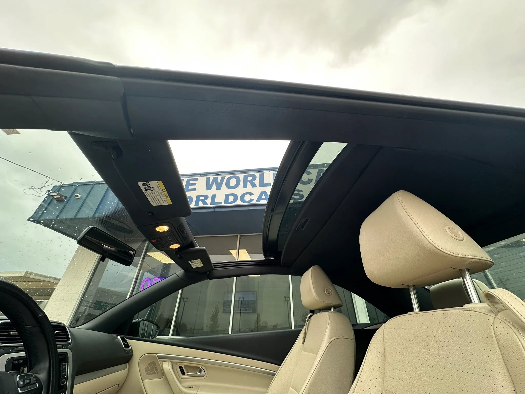Used 2015 Volkswagen Eos Komfort FWD image 29