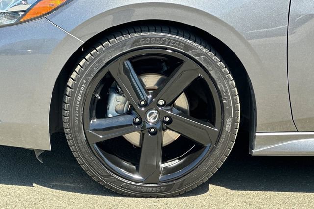 Used 2023 Nissan Sentra SR w/ Midnight Edition Package image 29