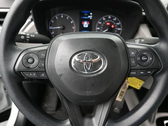 Used 2024 Toyota Corolla Cross L image 24
