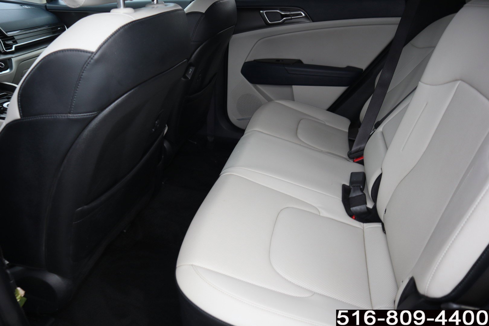 Used 2023 Kia Sportage EX image 18