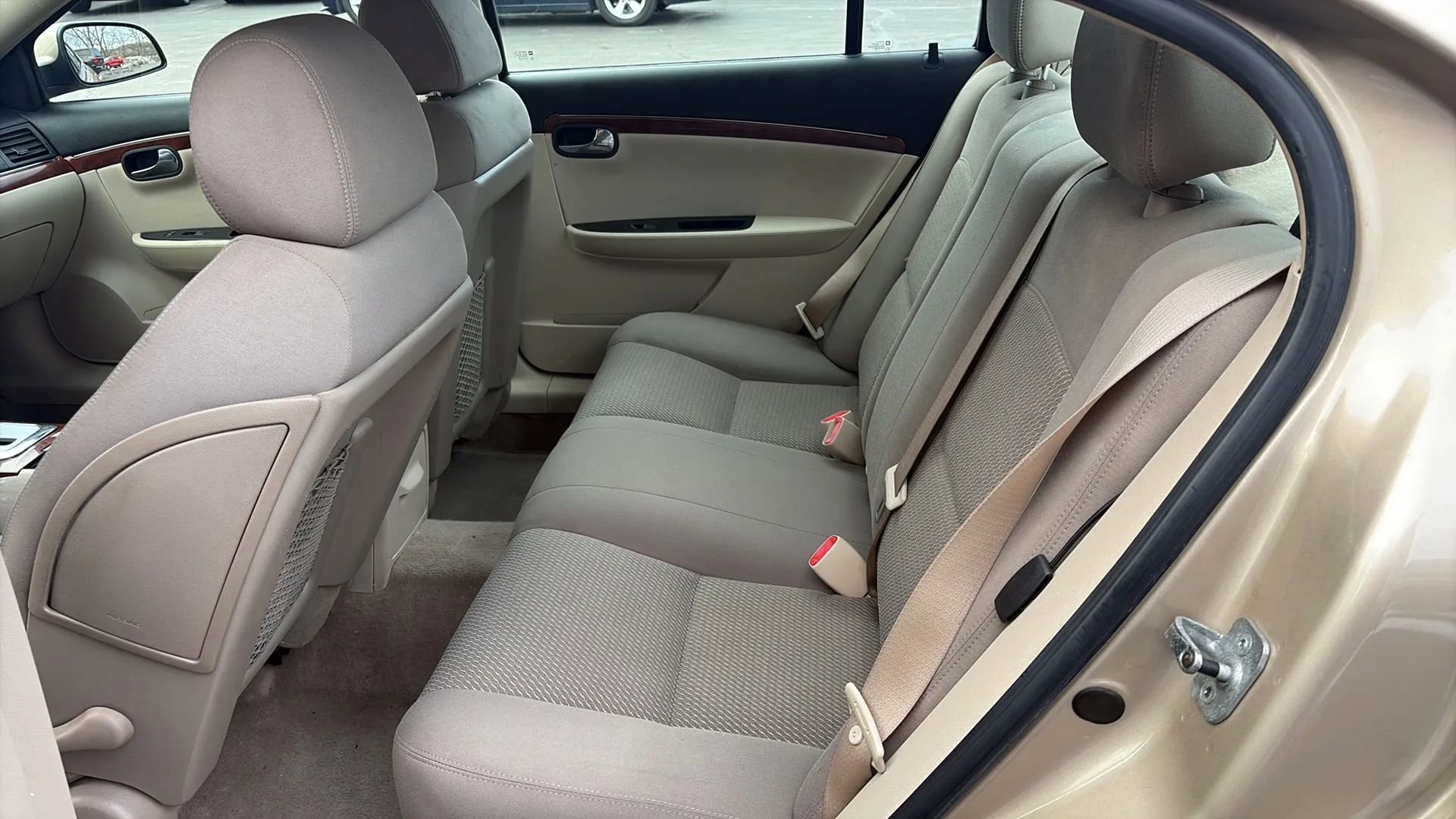 Used 2007 Saturn Aura XE w/ Preferred Pkg image 10