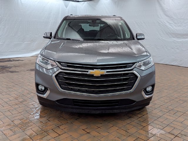 Used 2020 Chevrolet Traverse LT FWD image 2