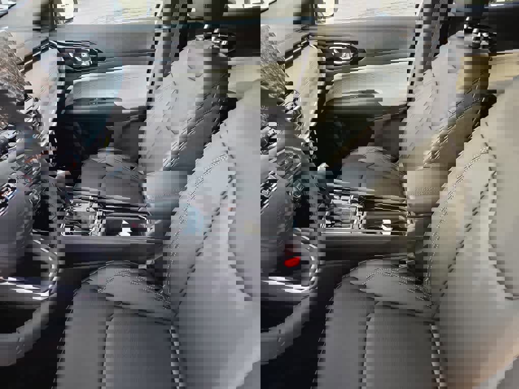 New 2026 Jeep Compass Limited image 18