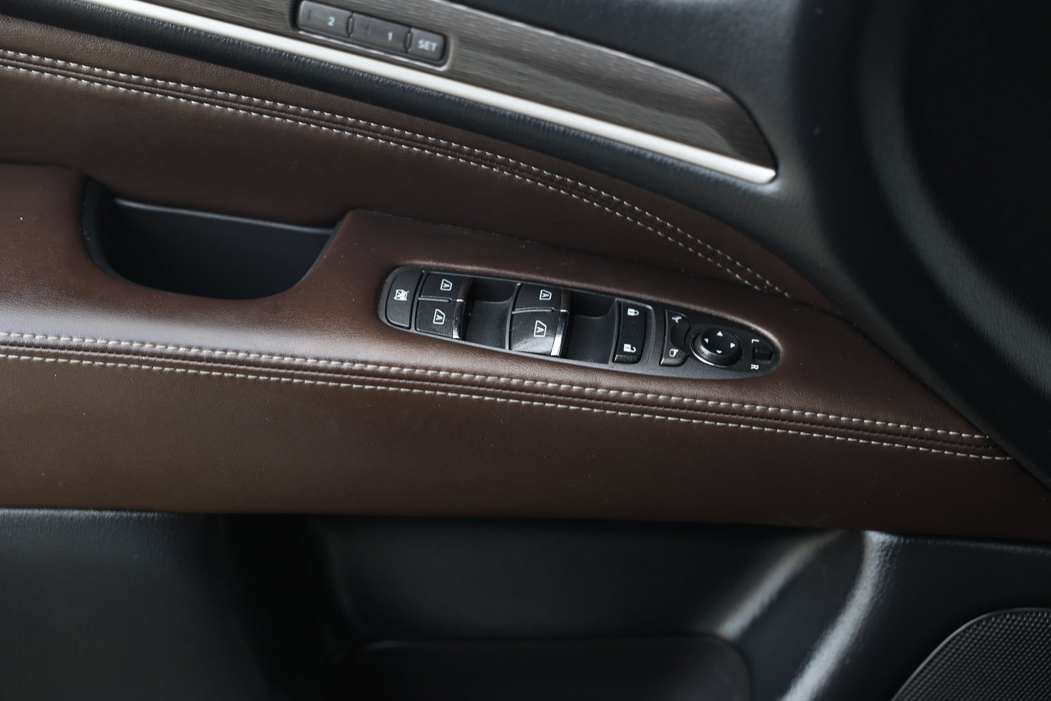 Used 2019 INFINITI QX60 Luxe w/ Essential Package FWD image 47