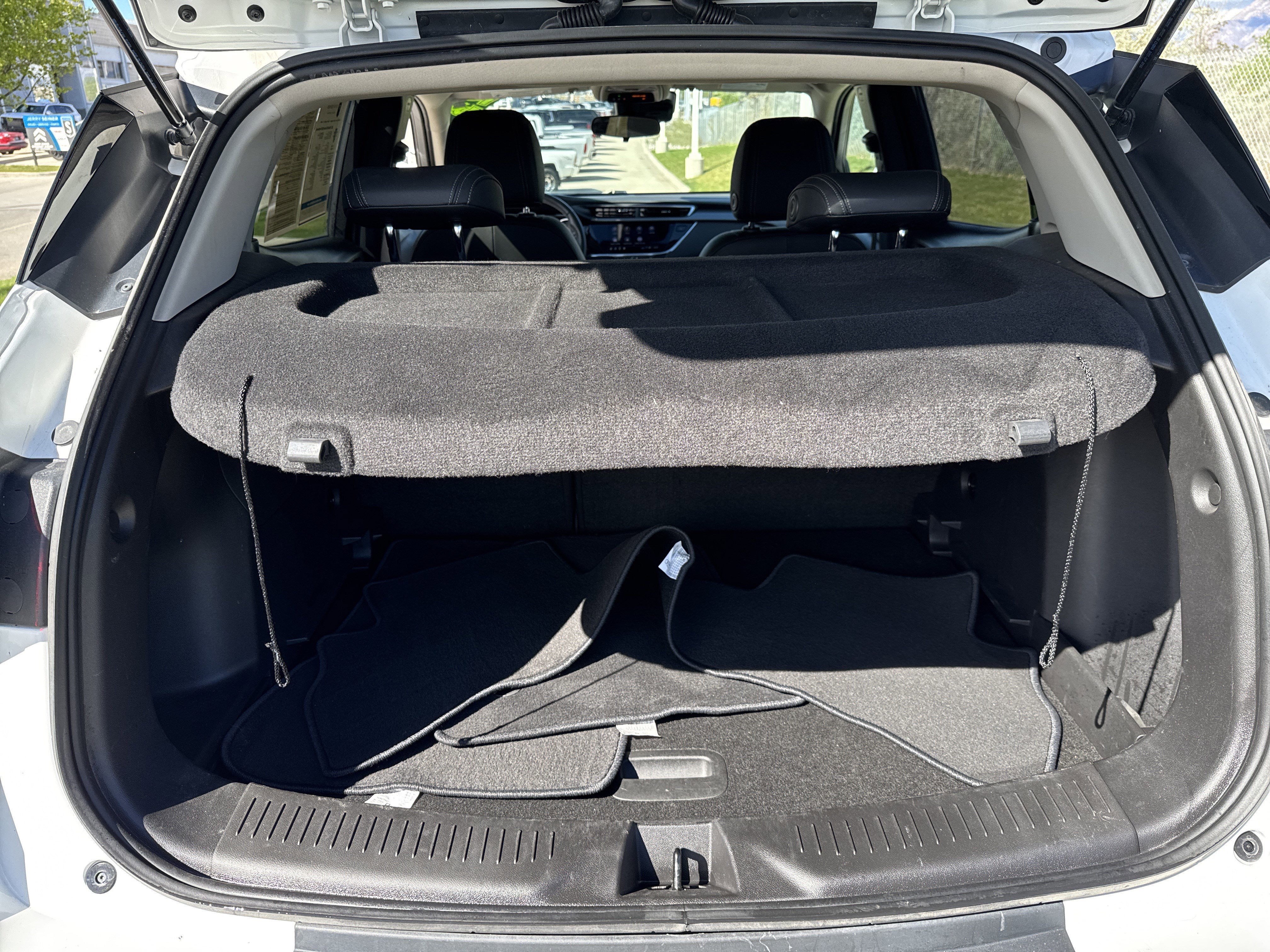 Used 2023 Buick Encore GX Preferred w/ Cold Weather Comfort Package FWD image 25